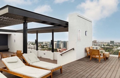 New Kingston Apartamento | Breathing Space - VIA at Braemar