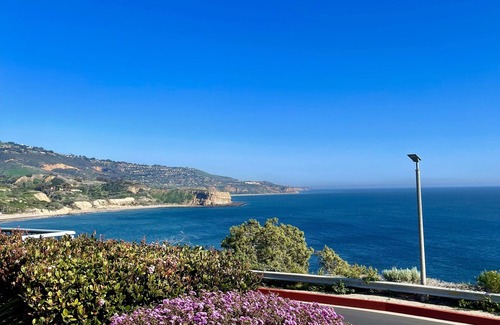 Rancho Palos Verdes Condominio | Breathtaking Ocean View Rancho Palos Verdes California Steps away from Terranea