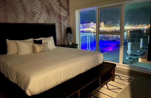 Oranjestad Apartamento | Breathtaking 2 Bedroom Apartment with Harbor View