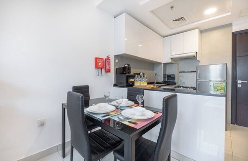 Discovery Gardens Apartamento | Amazing 2-Bedroom Apartment Perfect for Families in Jebel Ali Village
