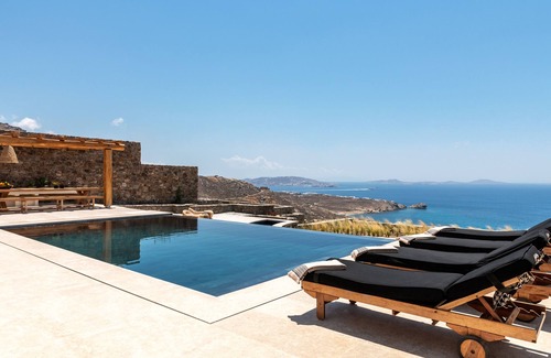 Fanari Villa | Breathtaking 5 bedroom villa with Private Pool