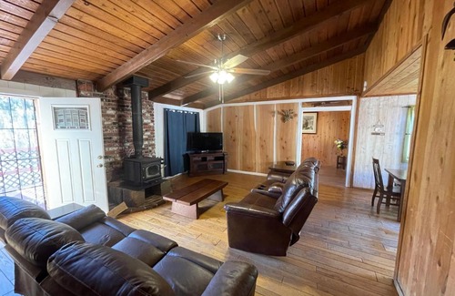 Bodfish Casa | Breathtaking Cabin in Kern River Valley