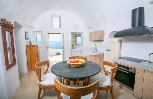 Oia Villa | Impresionantes vistas a la caldera, Gran Confort, romántica y completamente renovado.