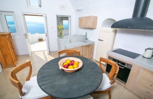 Oia Villa | Impresionantes vistas a la caldera, Gran Confort, romántica y completamente renovado.