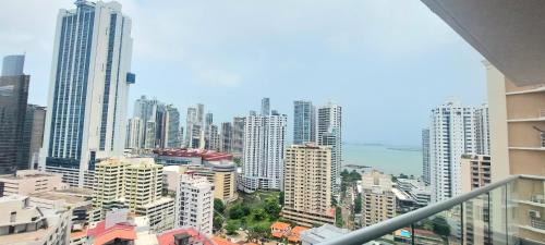 Marbella Apartamento | Breathtaking City View Apartment with Balcony XL - PH Quartier Marbella