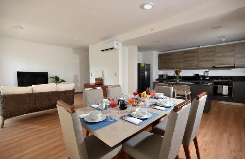 Marbella Apartamento | Breathtaking City View Apartment with Balcony XL - PH Quartier Marbella