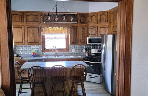 Guttenberg Casa | Breathtaking house steps from the river with incredible 1890s woodwork & floors