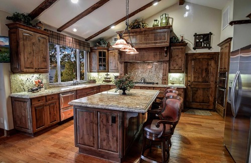 Lake Arrowhead Casa | ¡Pidiste lo mejor, aquí está! * Vistas * AC * Muelle privado * Al lado del pueblo