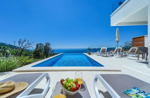 Bast Villa | NUEVA villa de lujo moderna con vistas impresionantes