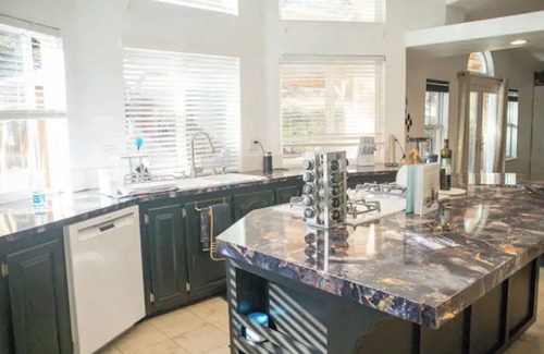 Ramona Casa | Breathtaking Mountain Retreat 4b house in Serene Nature