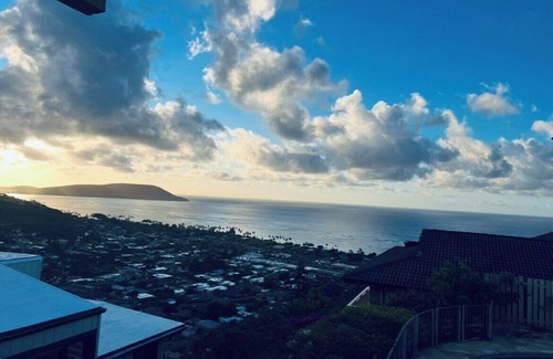 Waialae Iki Ridge Casa | Breathtaking Ocean View with Private Pool!