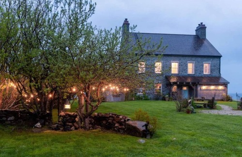 Blandford Casa | Breathtaking Oceanfront Chateau