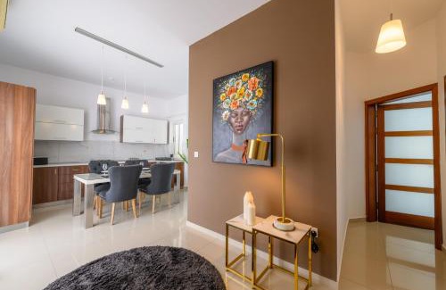 Tal-Ghoqod Apartamento | Breathtaking Penthouse Crimson Court B