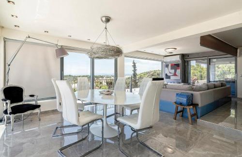 Vouliagmeni Apartamento | Breathtaking Penthouse Vouliagmeni