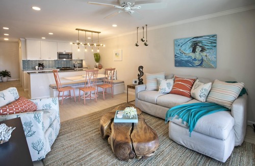 Nazareth Condominio | TOTALMENTE renovado, moderno, IMPRESIONANTE ubicación! 3 bd Beachwater Bluewater Haven