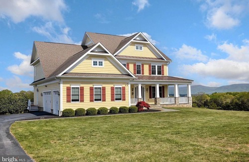 Edinburg Casa | Breathtaking Views Farmhouse Estate on 3 levels w/ nearby activities year-round.