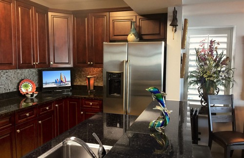 Myrtle Beach Condominio | Breathtaking Views, Beautiful 5-bedroom Oceanfront Condo