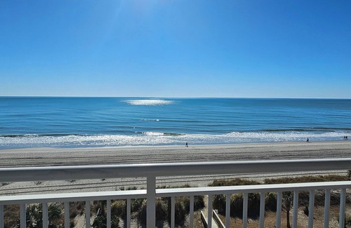 Myrtle Beach Condominio | Breathtaking Views, Beautiful 5-bedroom Oceanfront Condo