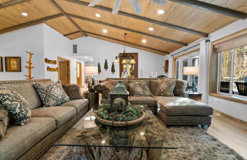 Winter Park Casa | Breckenridge Chalet - Walk to Slopes, Close to Lake