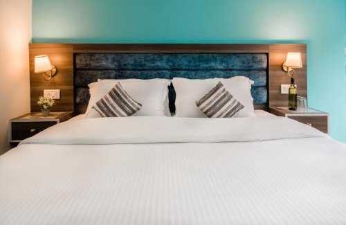 The Mall Road Apartamento | Breeze 2BHK By Wabi Sabi Stays Mall Road 5 Mins Walk