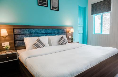 The Mall Road Apartamento | Breeze 2BHK By Wabi Sabi Stays Mall Road 5 Mins Walk