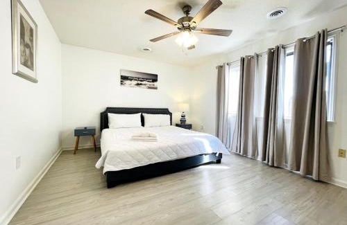 Crescent Beach Casa | Breeze away beach cottage North Myrtle Beach