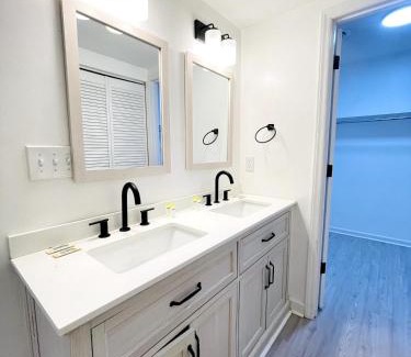 Crescent Beach Casa | Breeze away beach cottage North Myrtle Beach