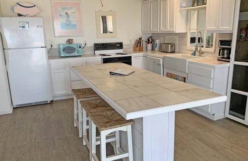 Grand Isle Casa | Breeze - Beachfront - Island Realty