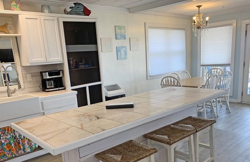 Grand Isle Casa | Breeze - Beachfront - Island Realty
