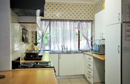 Pennington Apartamento | Breeze & Bliss Beach House 300m Walk to the Beach!