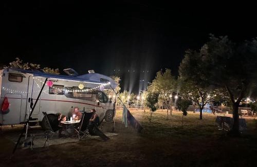 Koman Cabina | Breeze of the Drin Guesthouse Camping
