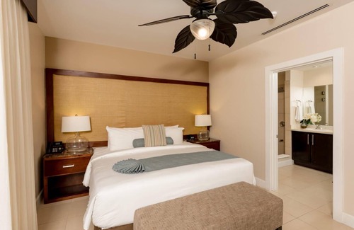 Coco Complejo | Breeze Private Residence - 3 Bedroom and Private Beach Club Included