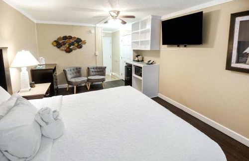 Litchfield by the Sea Apartamento | Breezes and Waves Resort View King Room, 1st Flr