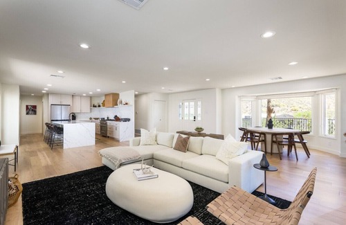 Biltmore Highlands Casa | Breezy 3BR | Private Pool + Chef’s Kitchen + More