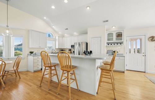 Tuckahoe Casa | Breezy Banks: New Private Pool, Hot Tub, Community Amenities (Pickleball)