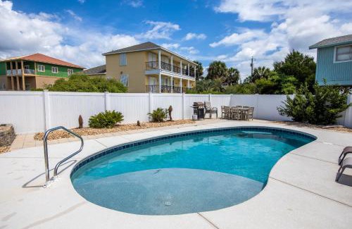 Miramar Beach Casa | Breezy Blue Cottage