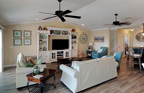 Miramar Beach Casa | Breezy Blue Cottage