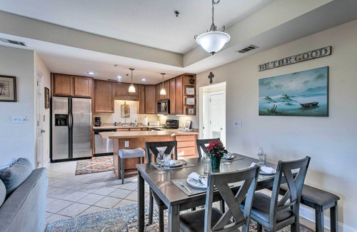 Darien Condominio | Breezy Darien Condo w/ Tranquil Marsh Views!