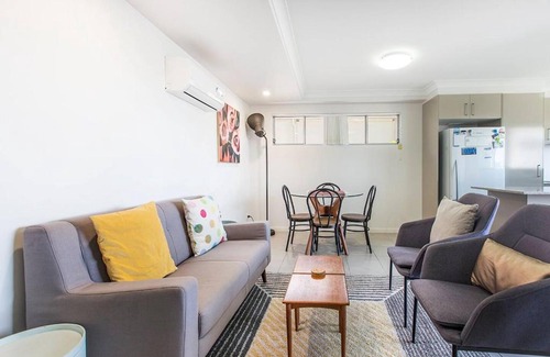 Gaythorne Apartamento | Breezy Gaythorne near Enoggera Dam and Popular Hikes