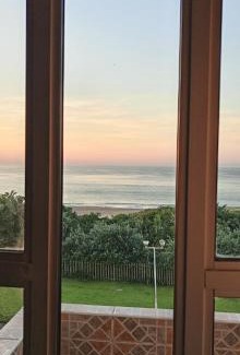Kingsborough Apartamento | Breezy Seaview- On the Beach