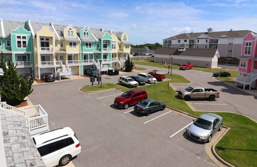 Bermuda Bay Casa | Breezy Tree en Cambridge Cove 2 Bedroom Deluxe Townhome