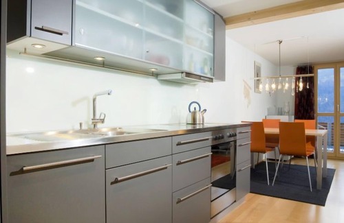 Wengen Apartamento | Breithorn Residence Apt.3 by Interhome