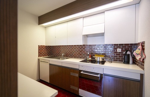 Engadin Scoul Apartamento | Brentschpark No. 28: Charming renovated 2.5-room flat in the quiet located Brentschpark