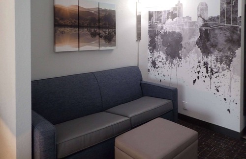 Brentwood Hotel | Brentwood Suites, Ascend Hotel Collection