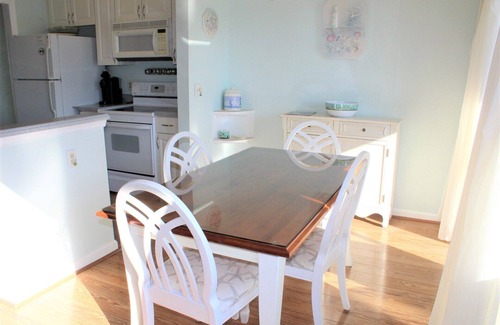 Manteo Condominio | Breton Bay Hideaway - Buccaneer Village 314