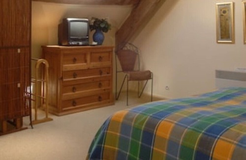 Saint-Ouen-La-Rouerie Otro | Breton Farmhouse - Sleeps 8. Heated pool. 30 minutes from Mont Saint Michel.