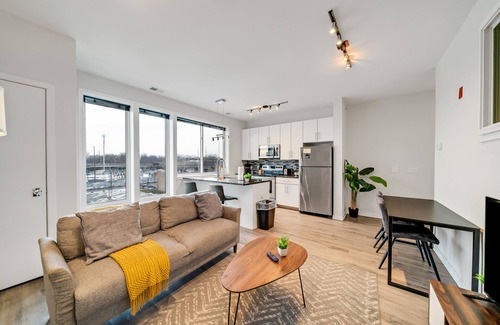 Brewerytown Apartamento | Brewerytown Condo I Free Parking I Pool I Gym