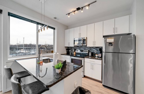 Brewerytown Apartamento | Brewerytown Condo I Free Parking I Pool I Gym