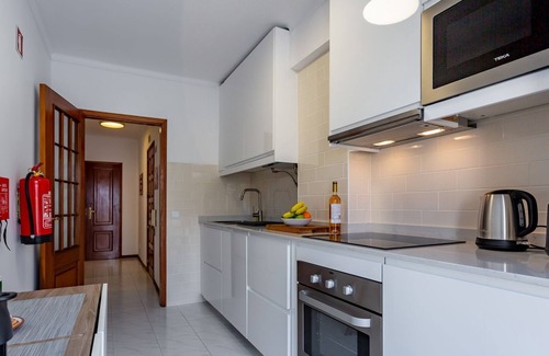 Vila Real Santo Antonio Apartamento | Bright 1BDR Apartment W/Balcony by LovelyStay