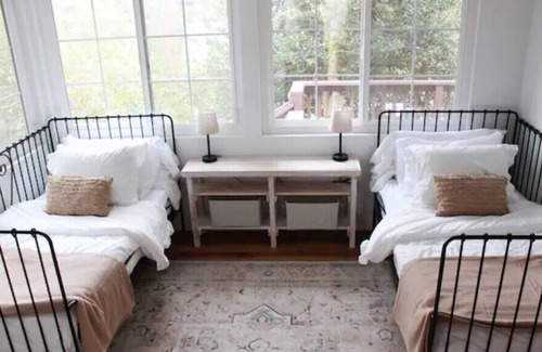 Julian Cabaña | Briar Patch Cottage | Hot Tub · Downtown Julian!